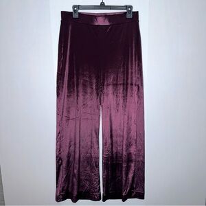 NWT White House Black Market wide leg liquid velvet pants in Cabernet size M